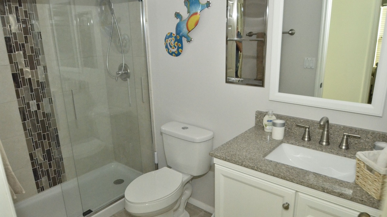 Photo of Bathroom in Beachwalk Isles