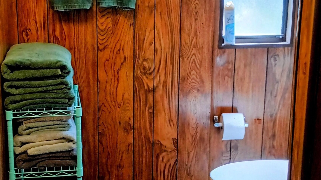 Photo of Bathroom in Edgar