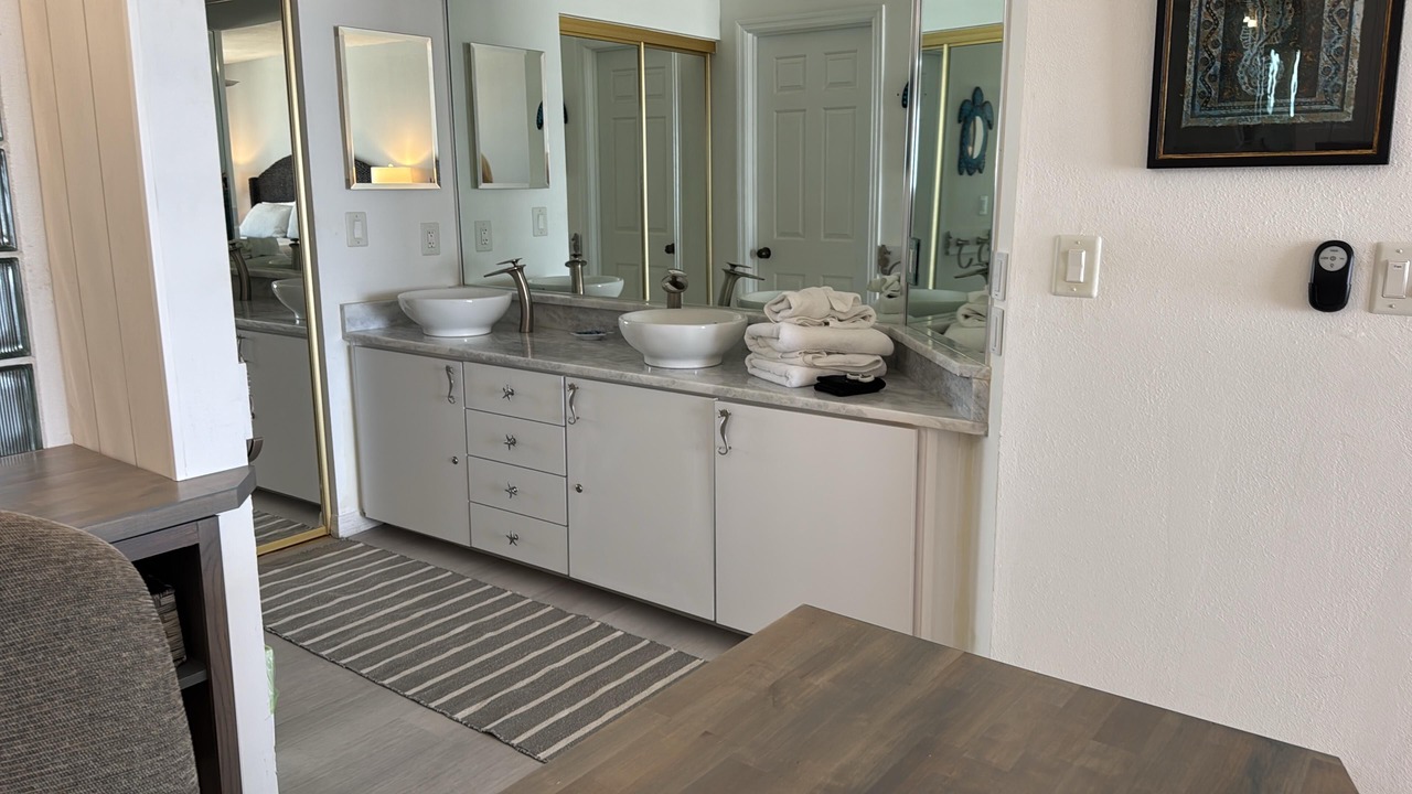 Photo of Bathroom in New Smyrna Beach