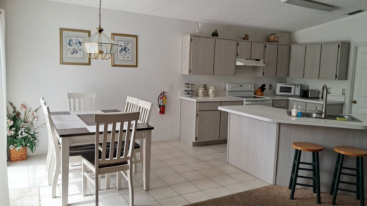 Photo of Kitchen in Windward Cay