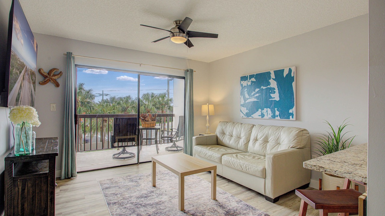 Photo of Livingroom in Butler Beach