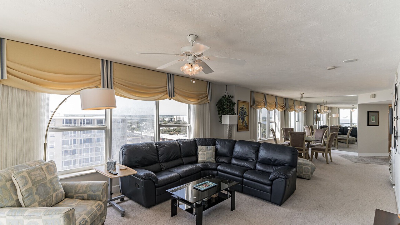 Photo of Livingroom in Daytona Beach Shores