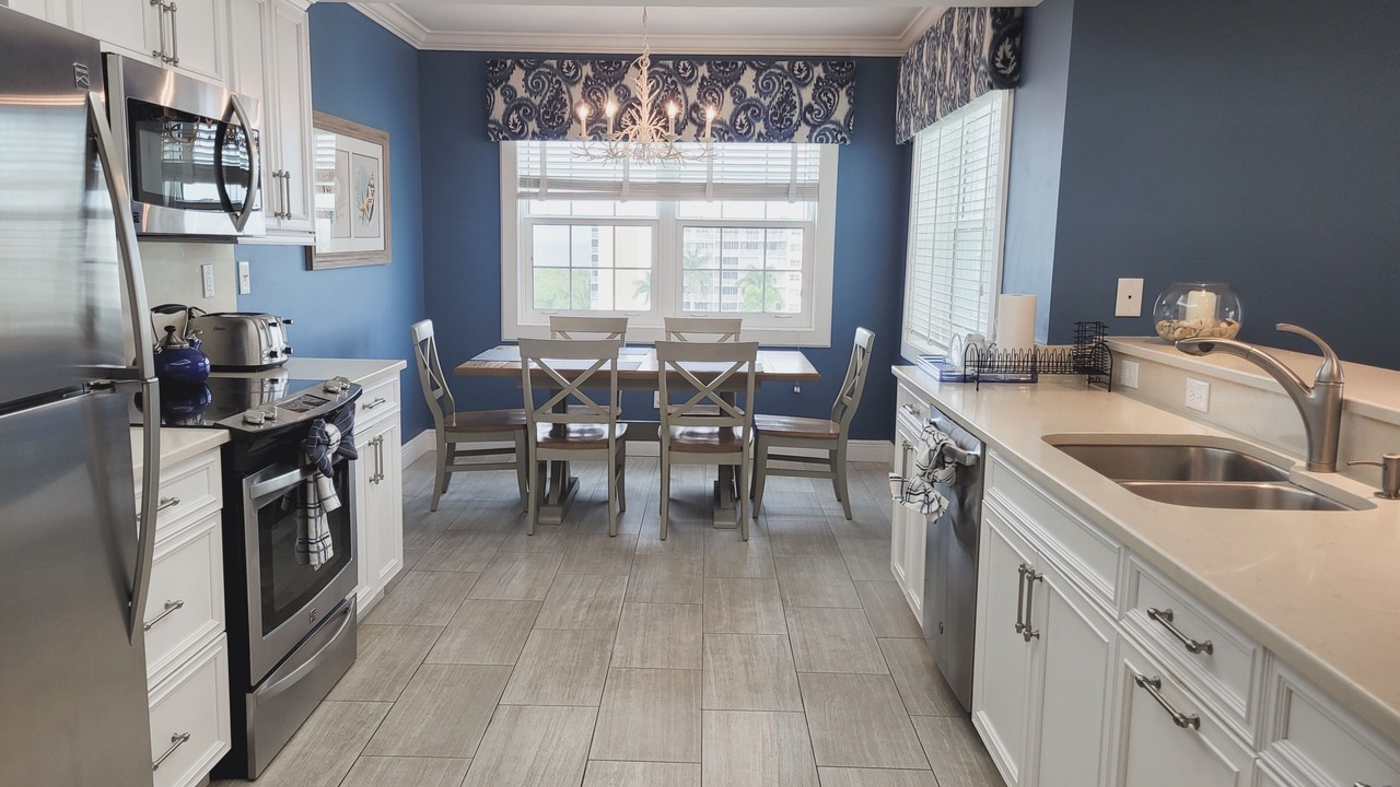 Photo of Kitchen in Vanderbilt Beach