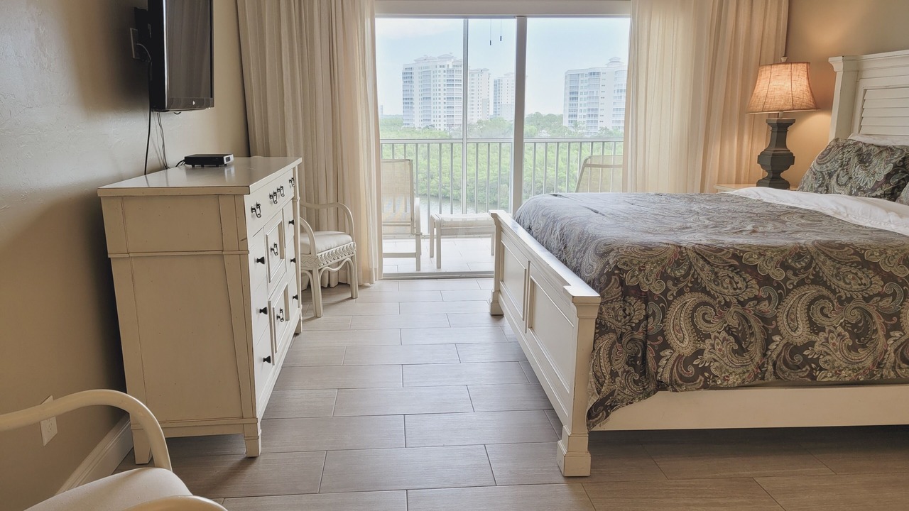 Photo of Bedroom in Vanderbilt Beach