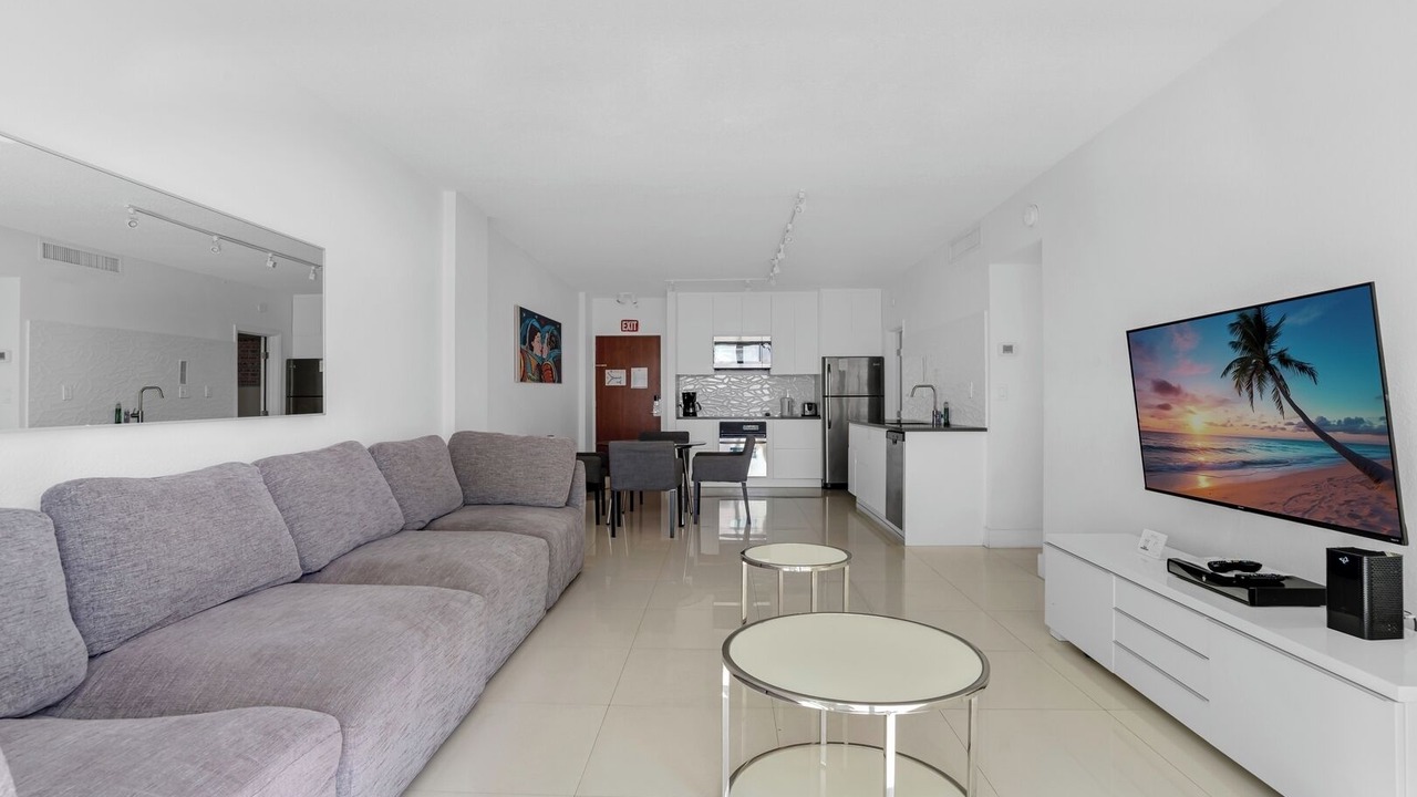 Photo of Livingroom in Hollywood South Central Beach