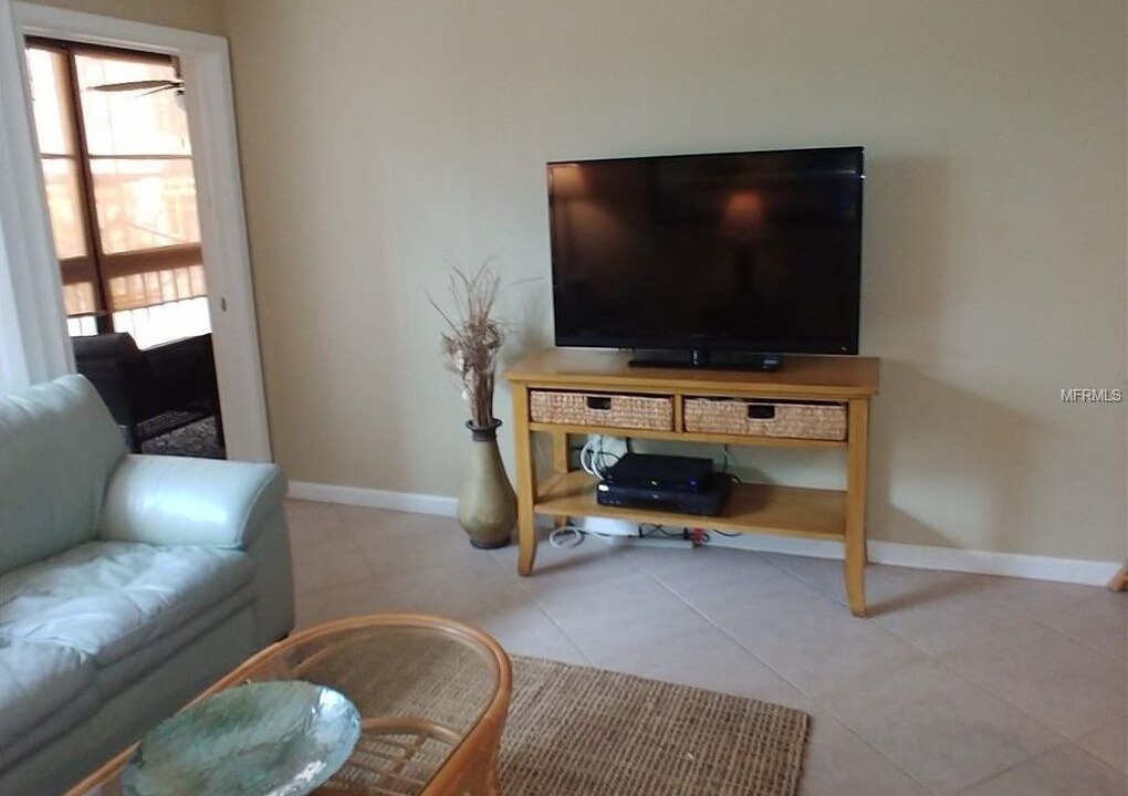 Photo of Livingroom in Burnt Store Marina