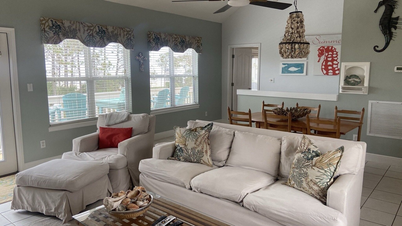Photo of Livingroom in Port St. Joe