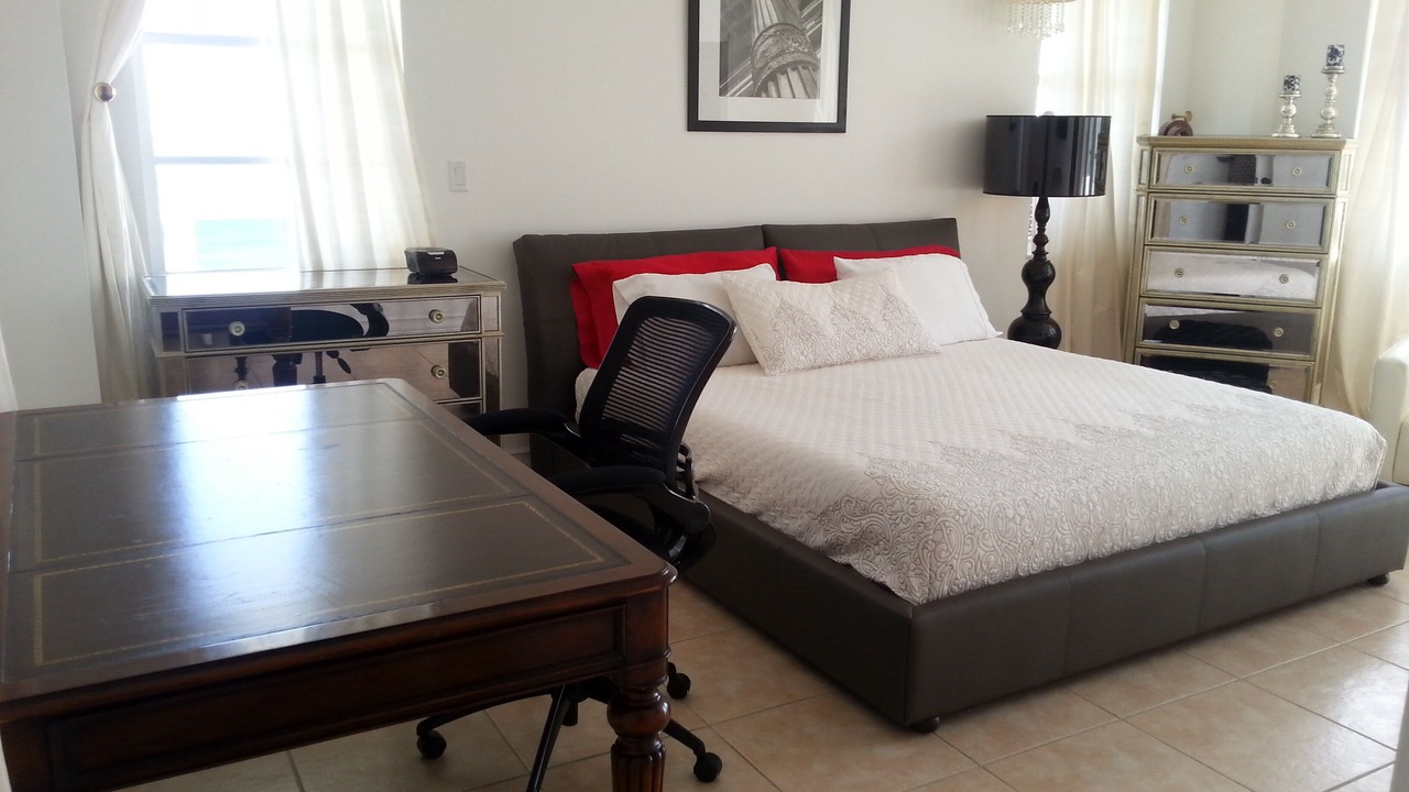 Photo of Bedroom in Hollywood South Central Beach