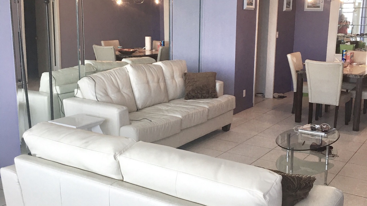 Photo of Livingroom in Hollywood South Central Beach