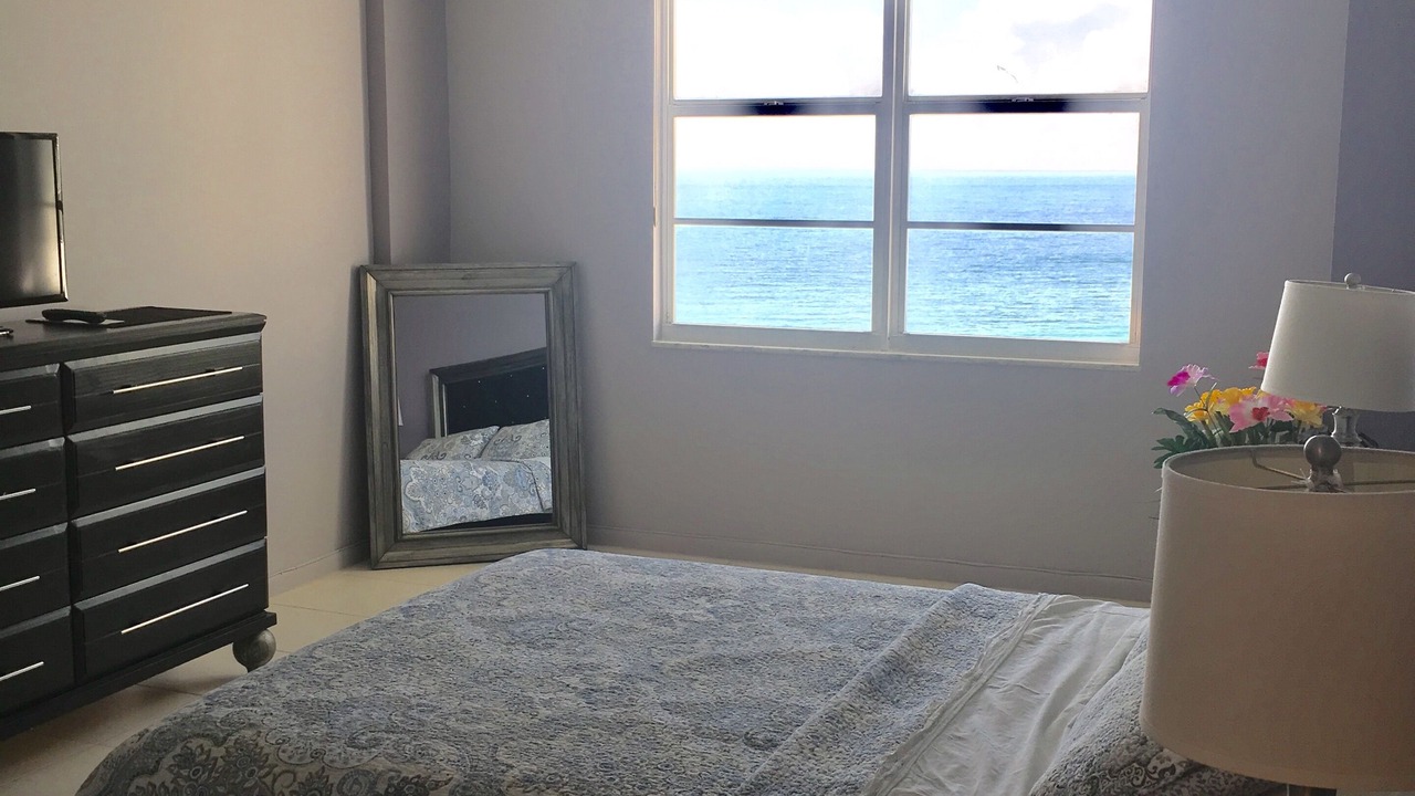 Photo of Bedroom in Hollywood South Central Beach