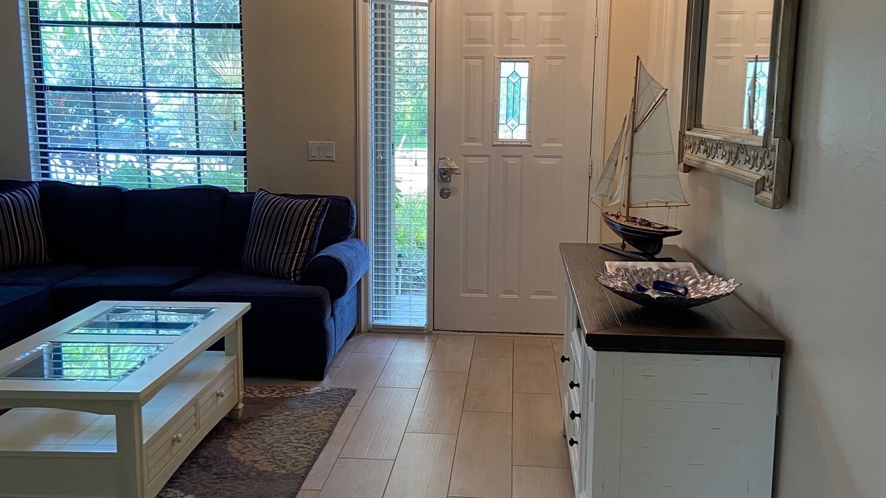Photo of Livingroom in Naples Park
