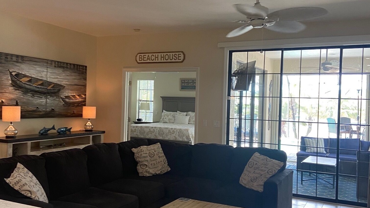 Photo of Livingroom in Naples Park