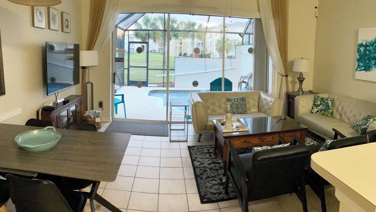 Photo of Livingroom in Windsor Palms