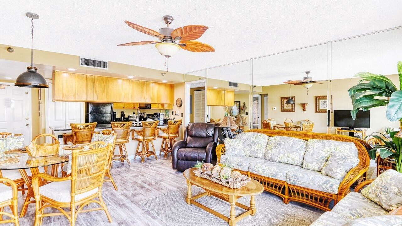 Photo of Livingroom in Madeira Beach