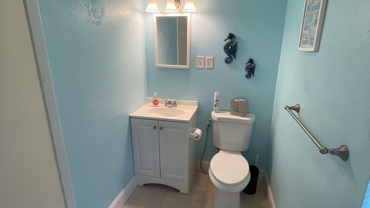 Photo of Bathroom in Bay Harbor Estates