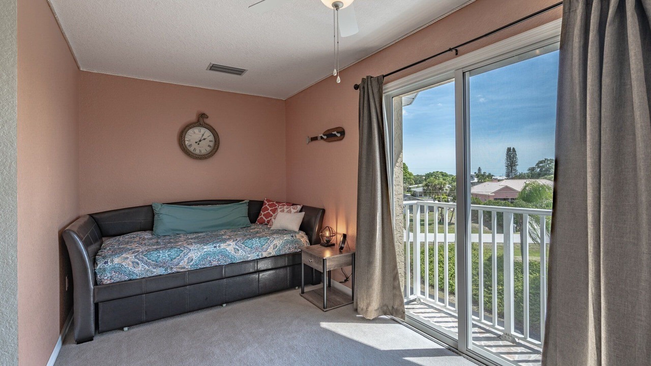 Photo of Bedroom in Englewood South