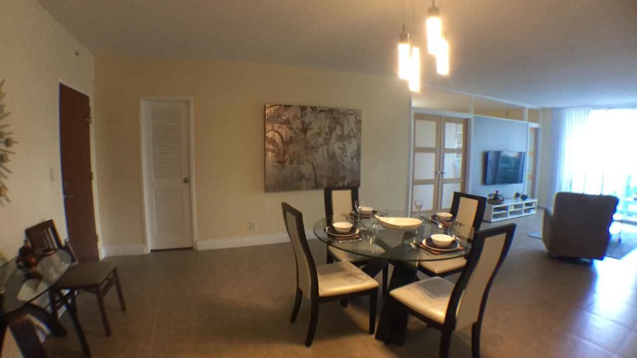 Photo of Livingroom in Hollywood South Central Beach