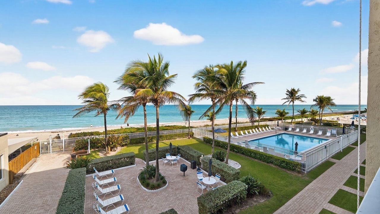 Photo of Bedroom in Hutchinson Island South