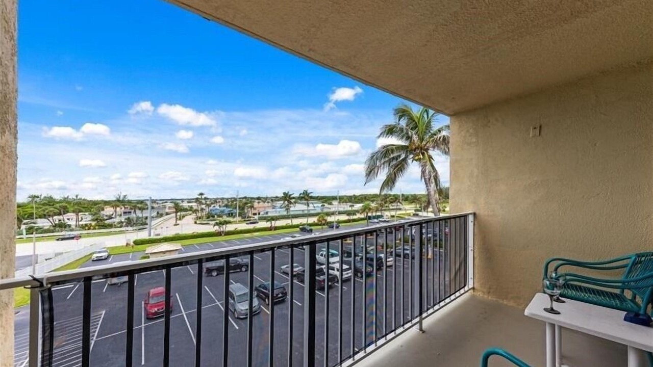Photo of Others in Hutchinson Island South