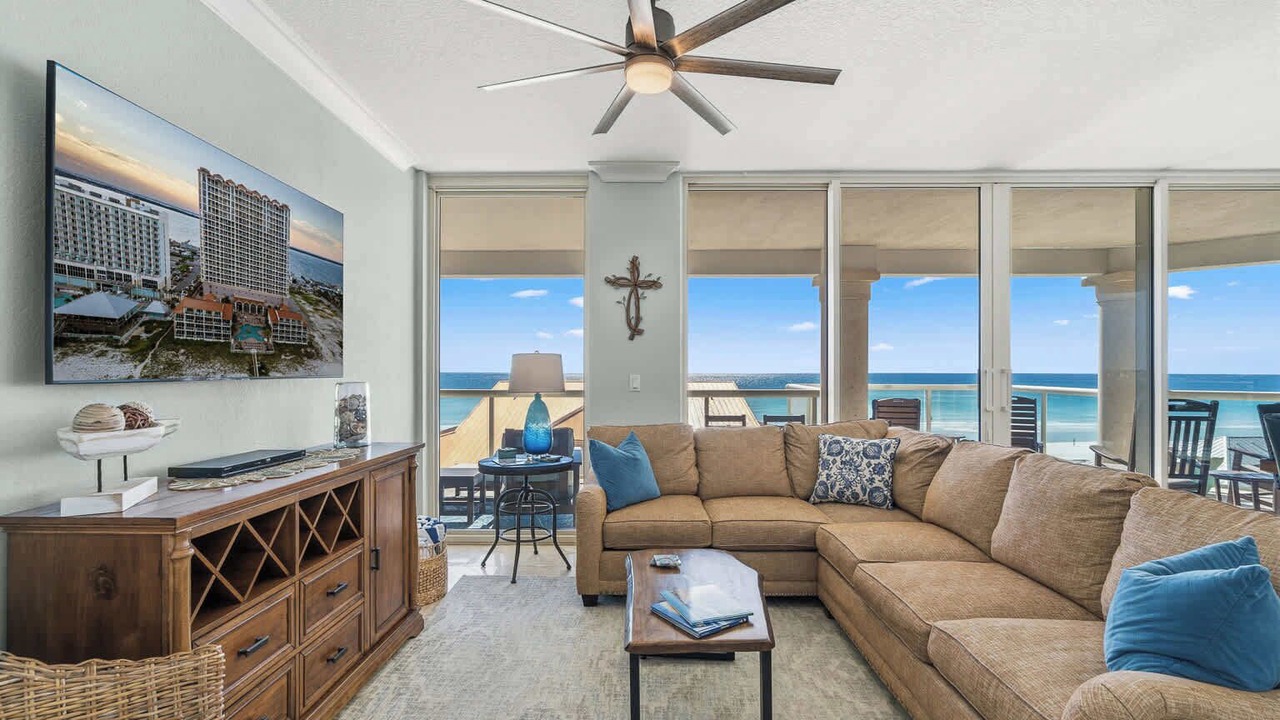 Photo of Livingroom in Pensacola Beach