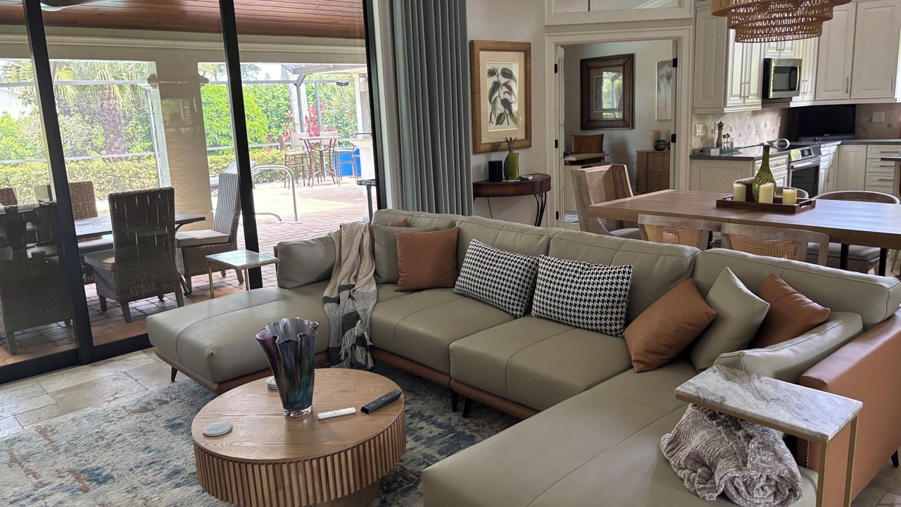 Photo of Livingroom in East Naples