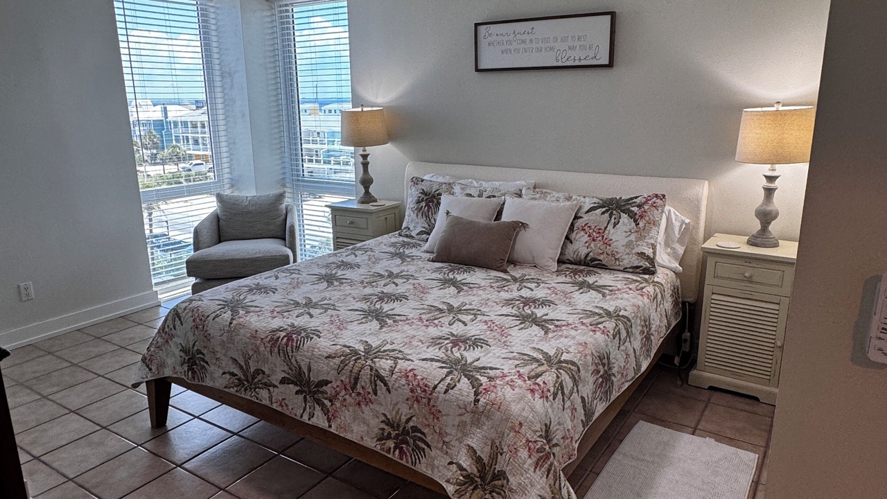 Photo of Bedroom in Pensacola Beach