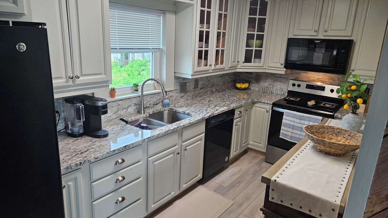 Photo of Kitchen in Crescent Beach