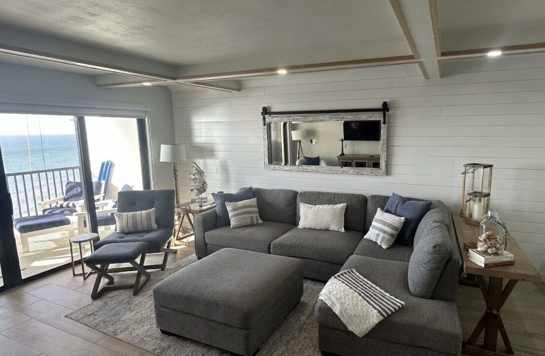 Photo of Livingroom in Indian Rocks Beach