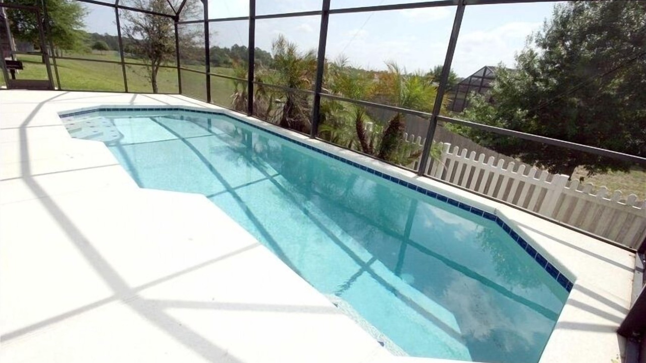 Photo of Outdoor in Orange Tree