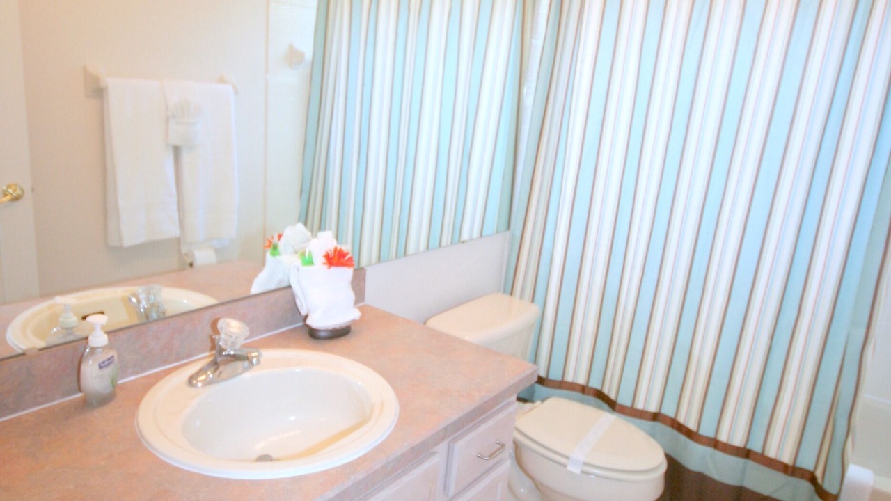 Photo of Bathroom in Orange Tree