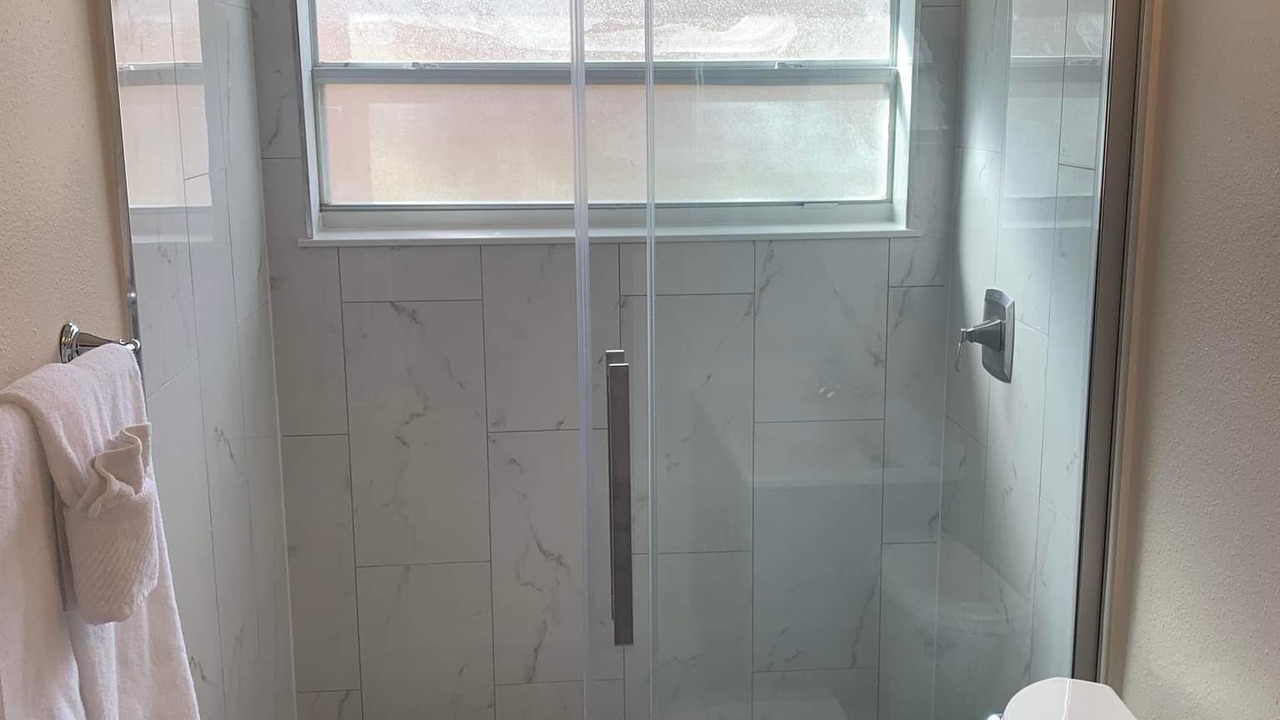 Photo of Bathroom in Orange Tree