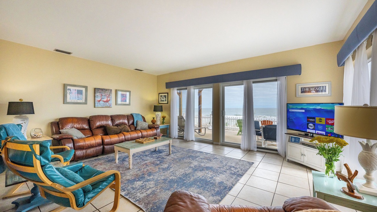 Photo of Livingroom in New Smyrna Beach
