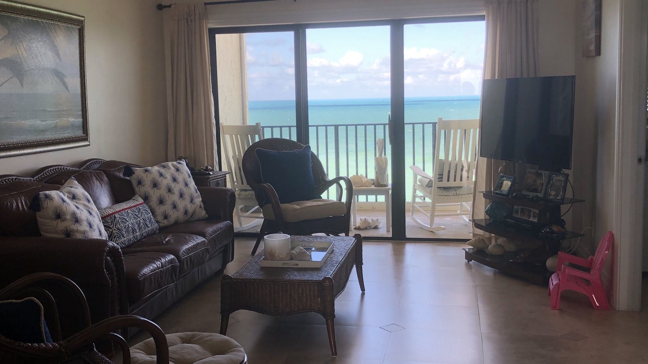Photo of Livingroom in Hutchinson Island South