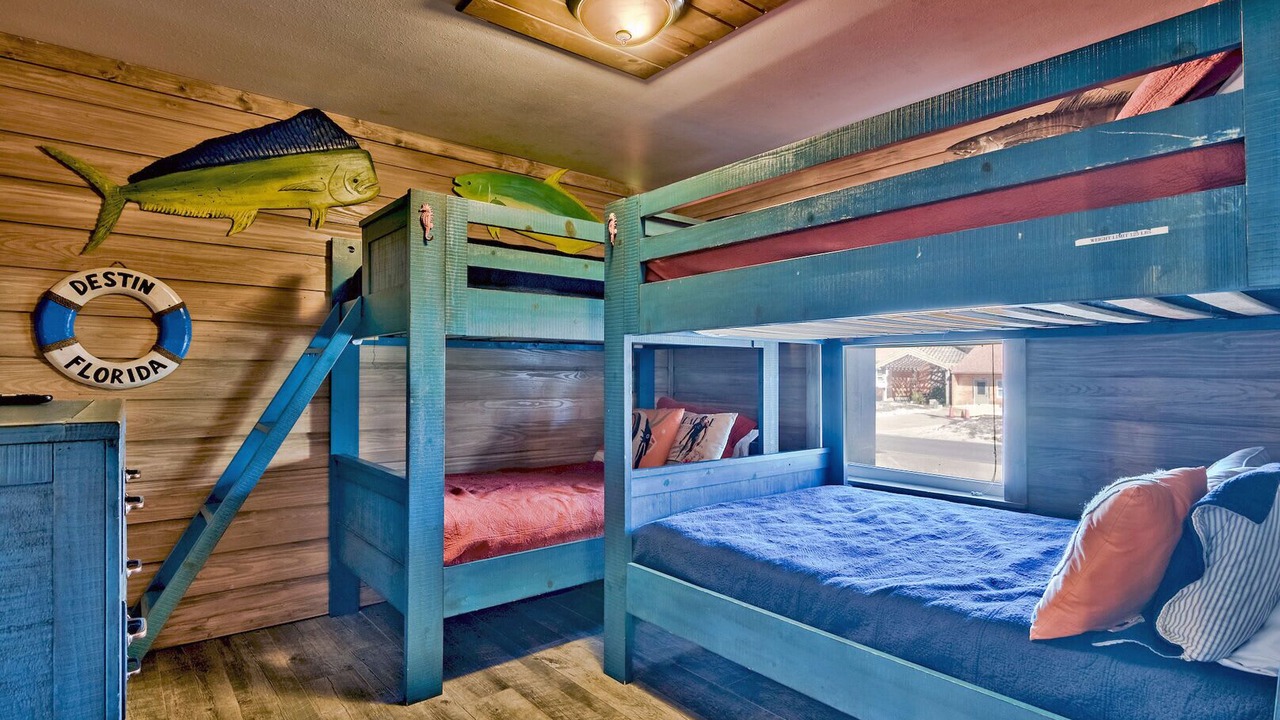 Photo of Bedroom in Holiday Isle