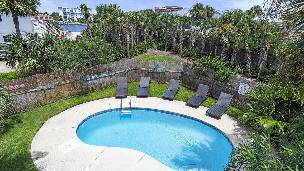 Photo of Outdoor in Holiday Isle