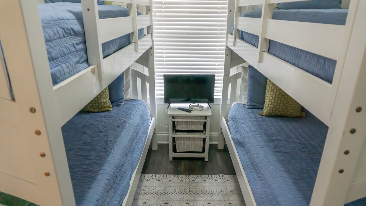 Photo of Bedroom in Seacrest Beach