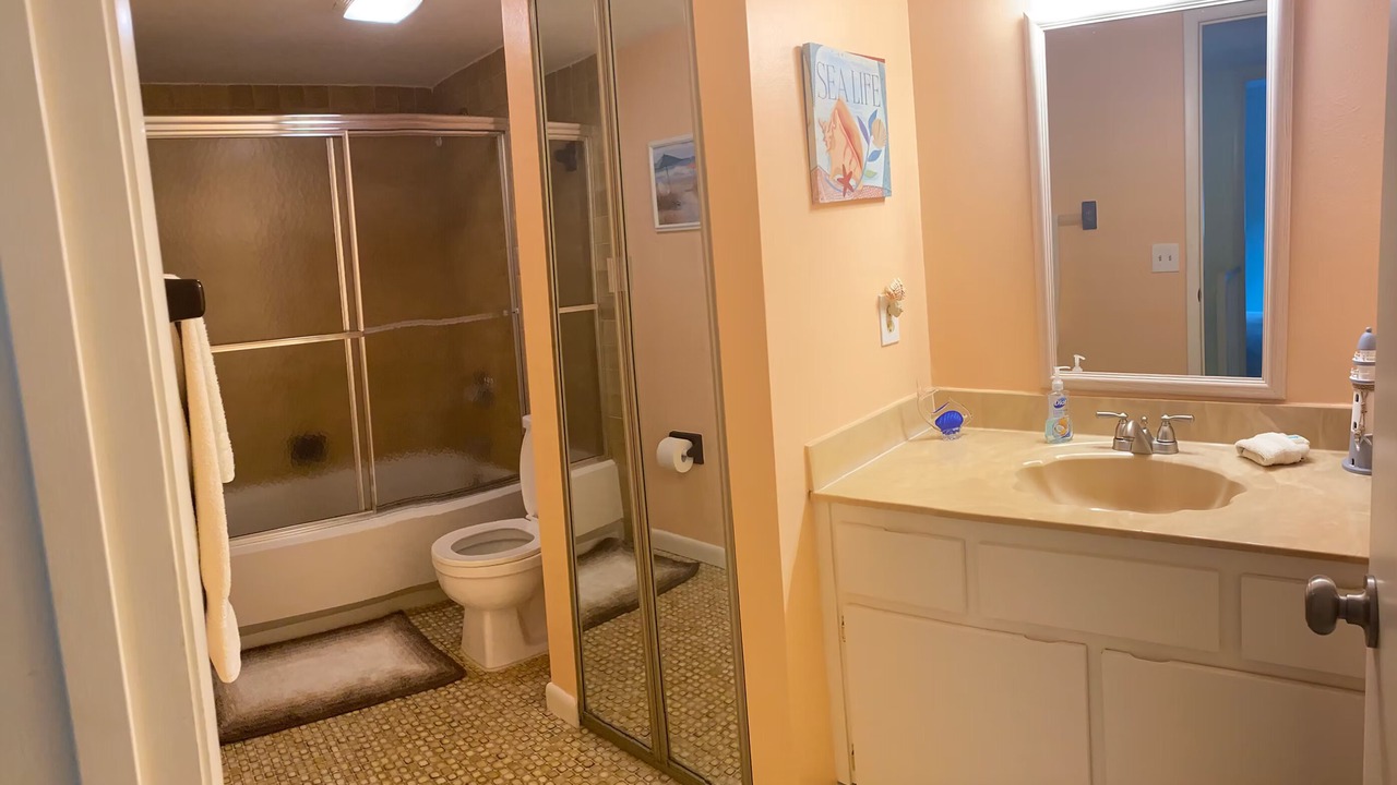 Photo of Bathroom in New Smyrna Beach
