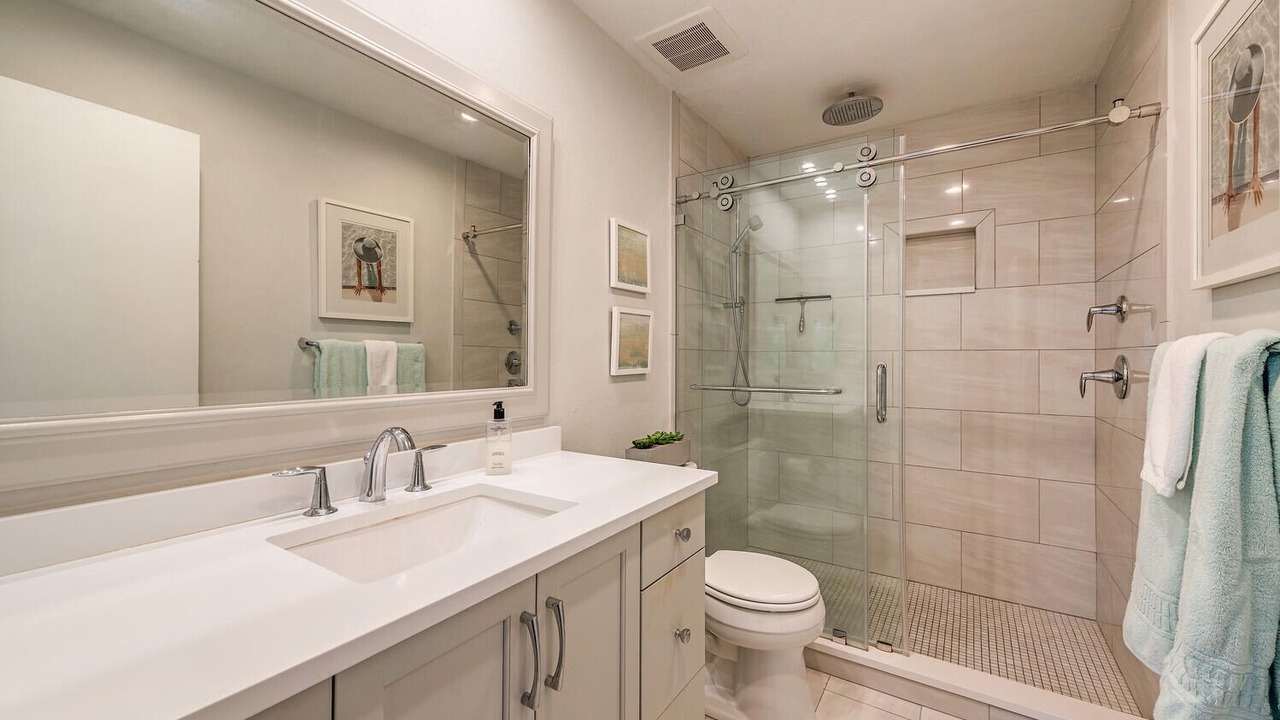 Photo of Bathroom in Royal Harbor