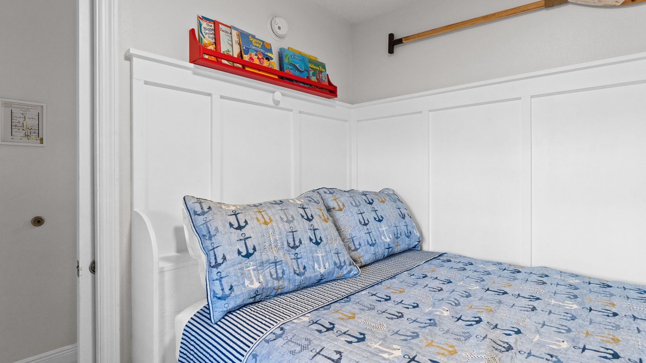 Photo of Bedroom in Miramar Beach