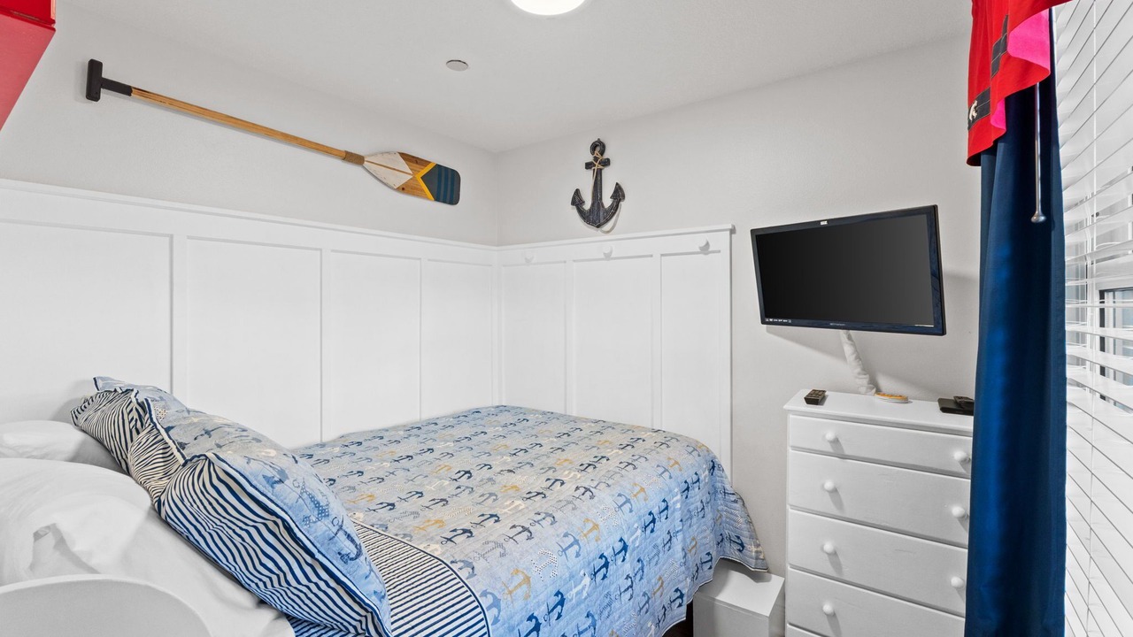 Photo of Bedroom in Miramar Beach