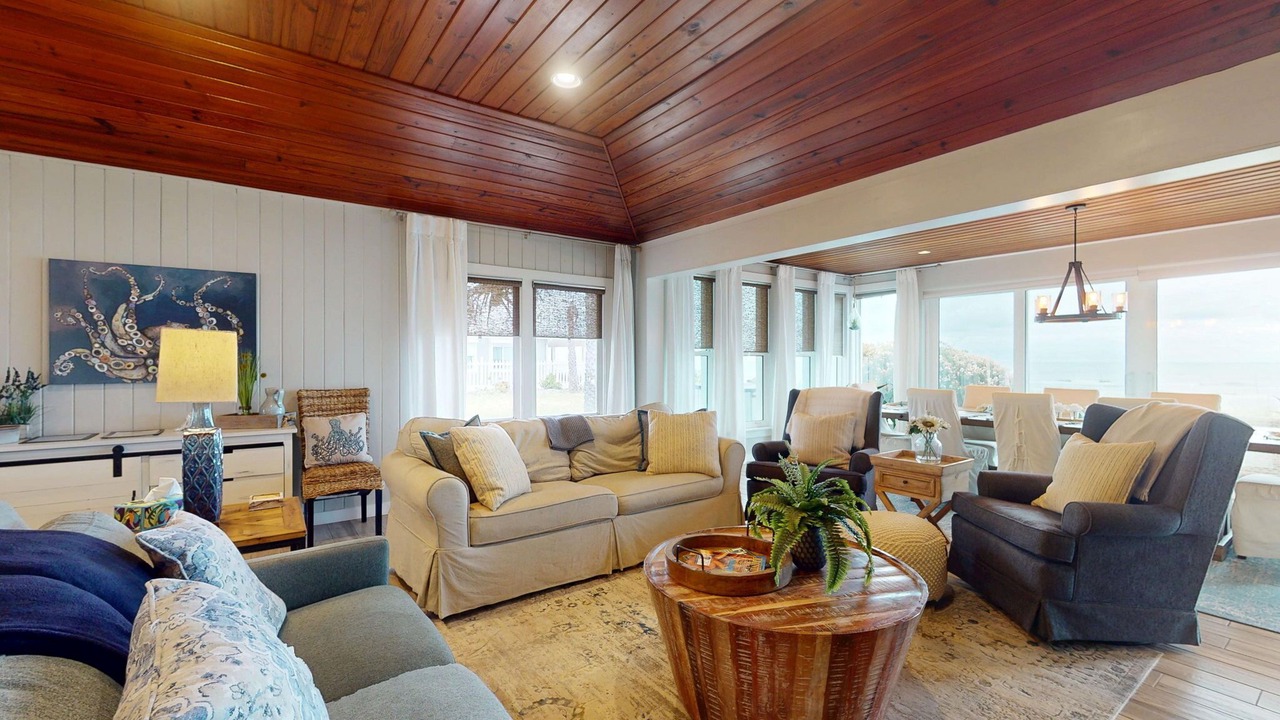 Photo of Livingroom in New Smyrna Beach