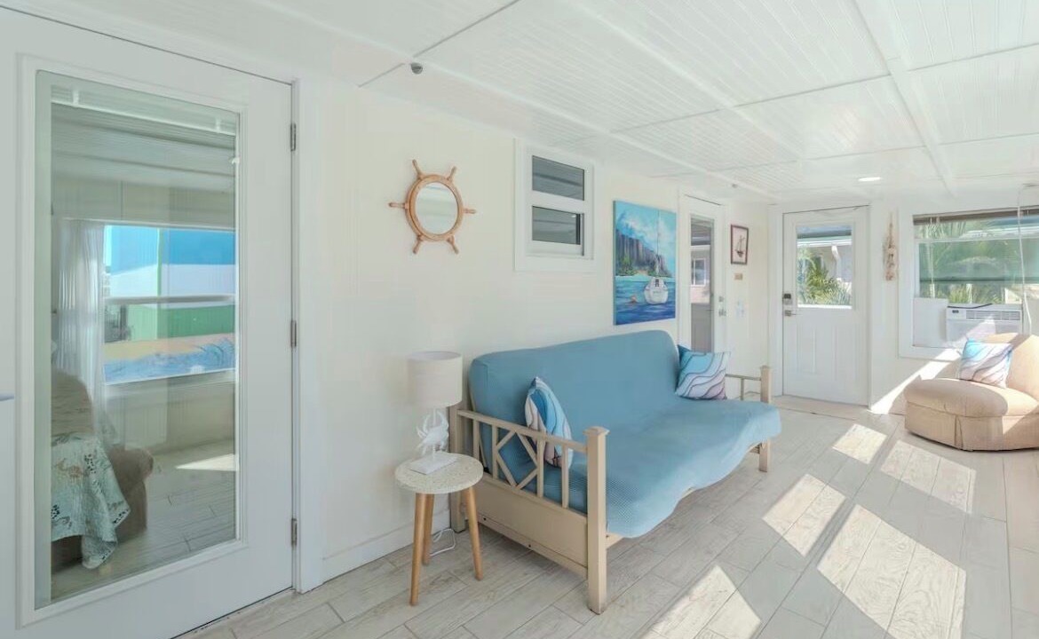 Photo of Livingroom in Fort Myers Beach