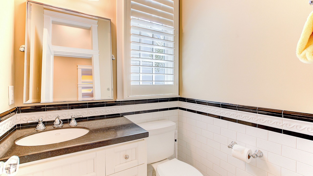 Photo of Bathroom in Bay Esplanade