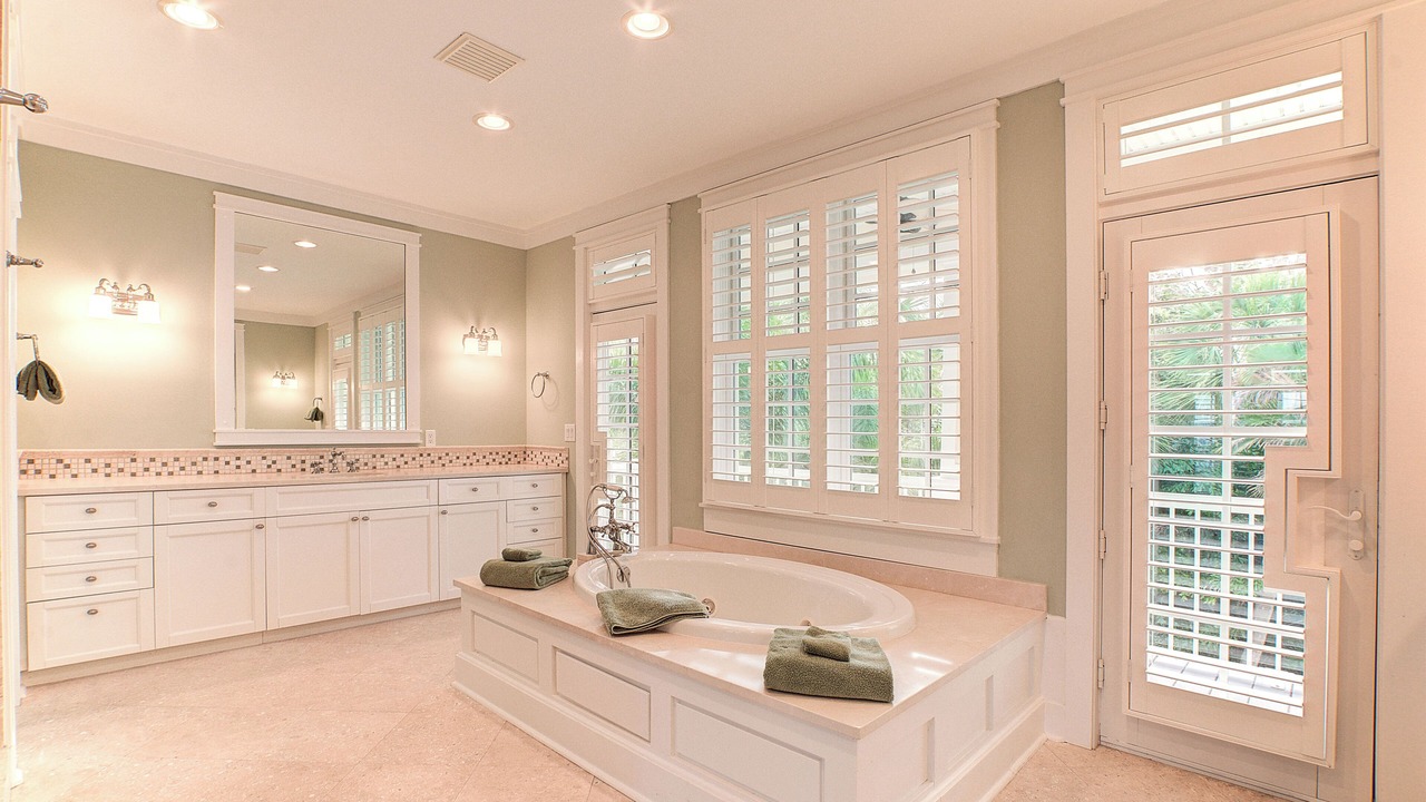 Photo of Bathroom in Bay Esplanade