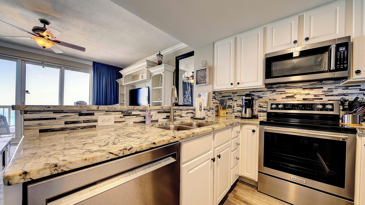 Photo of Kitchen in Biltmore Beach