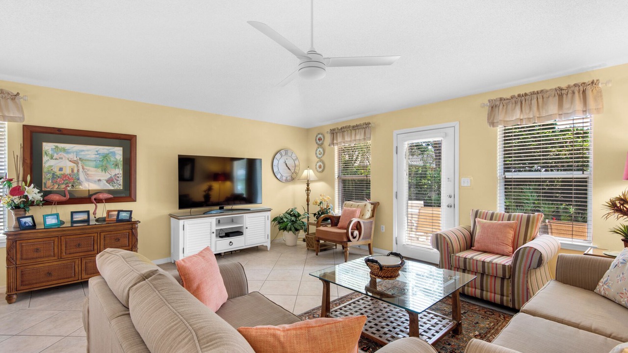 Photo of Livingroom in Miramar Beach