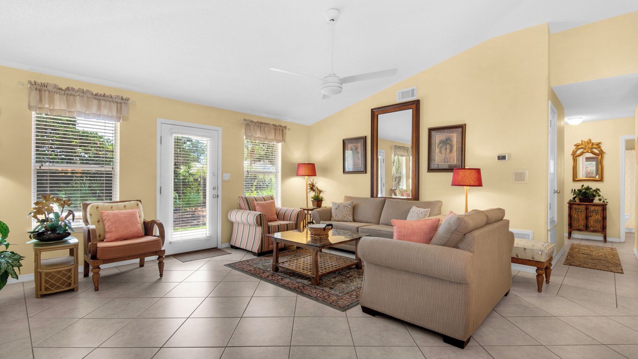 Photo of Livingroom in Miramar Beach