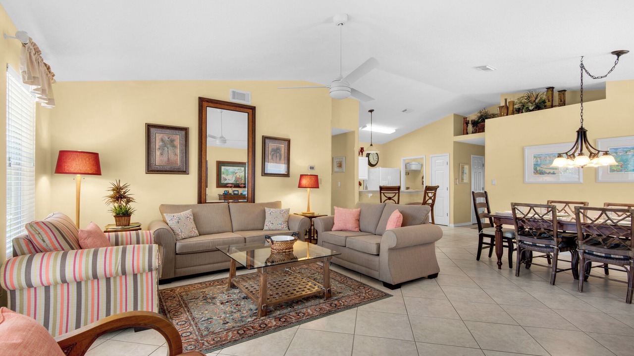 Photo of Livingroom in Miramar Beach