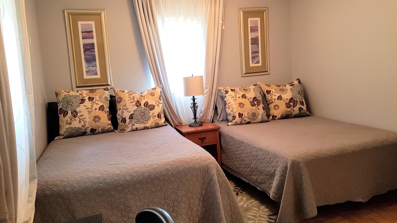 Photo of Bedroom in Warm Mineral Springs