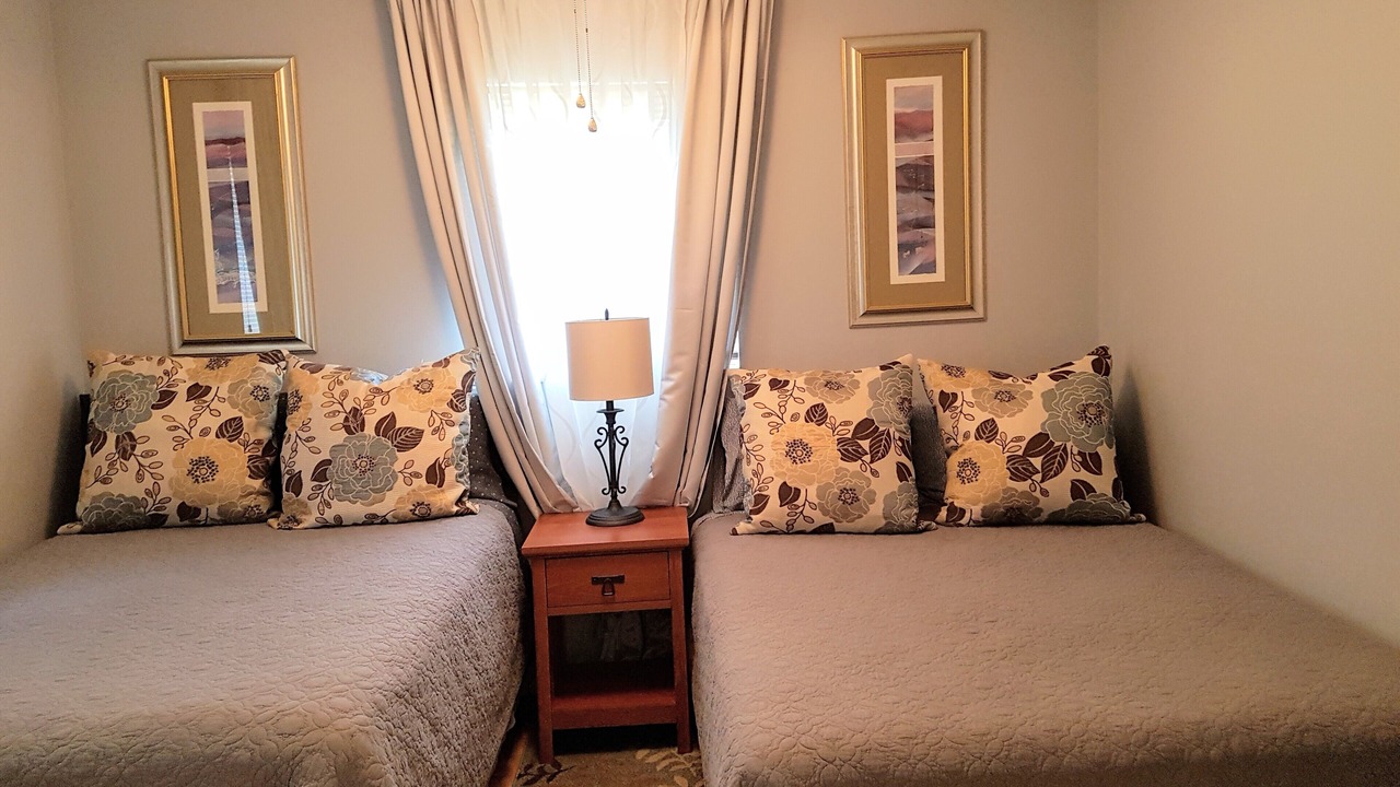 Photo of Bedroom in Warm Mineral Springs